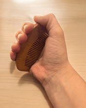 Cargar imagen en el visor de la galería, Peineta de madera - Para el dolor en el parto