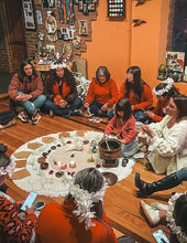 Cargar imagen en el visor de la galería, BlessingCacao / Blessingway + Ceremonia de Cacao