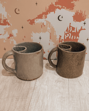 Cargar imagen en el visor de la galería, Taza artesanal para té y infusiones