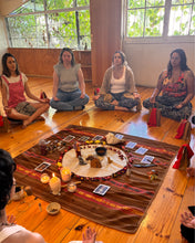 Cargar imagen en el visor de la galería, Ceremonia Cacao ~ Una apertura a nuestro corazón - Grupal